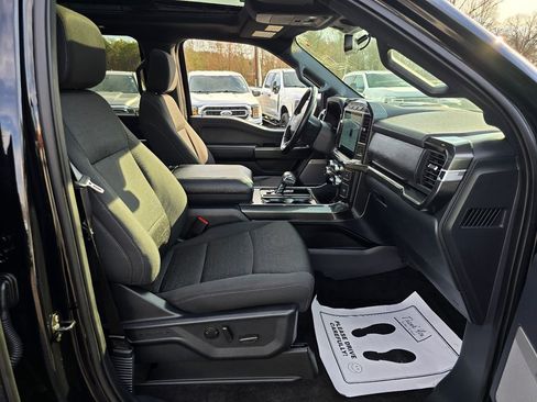 Used 2022 Ford F150 XLT w/ Equipment Group 302A High image 13