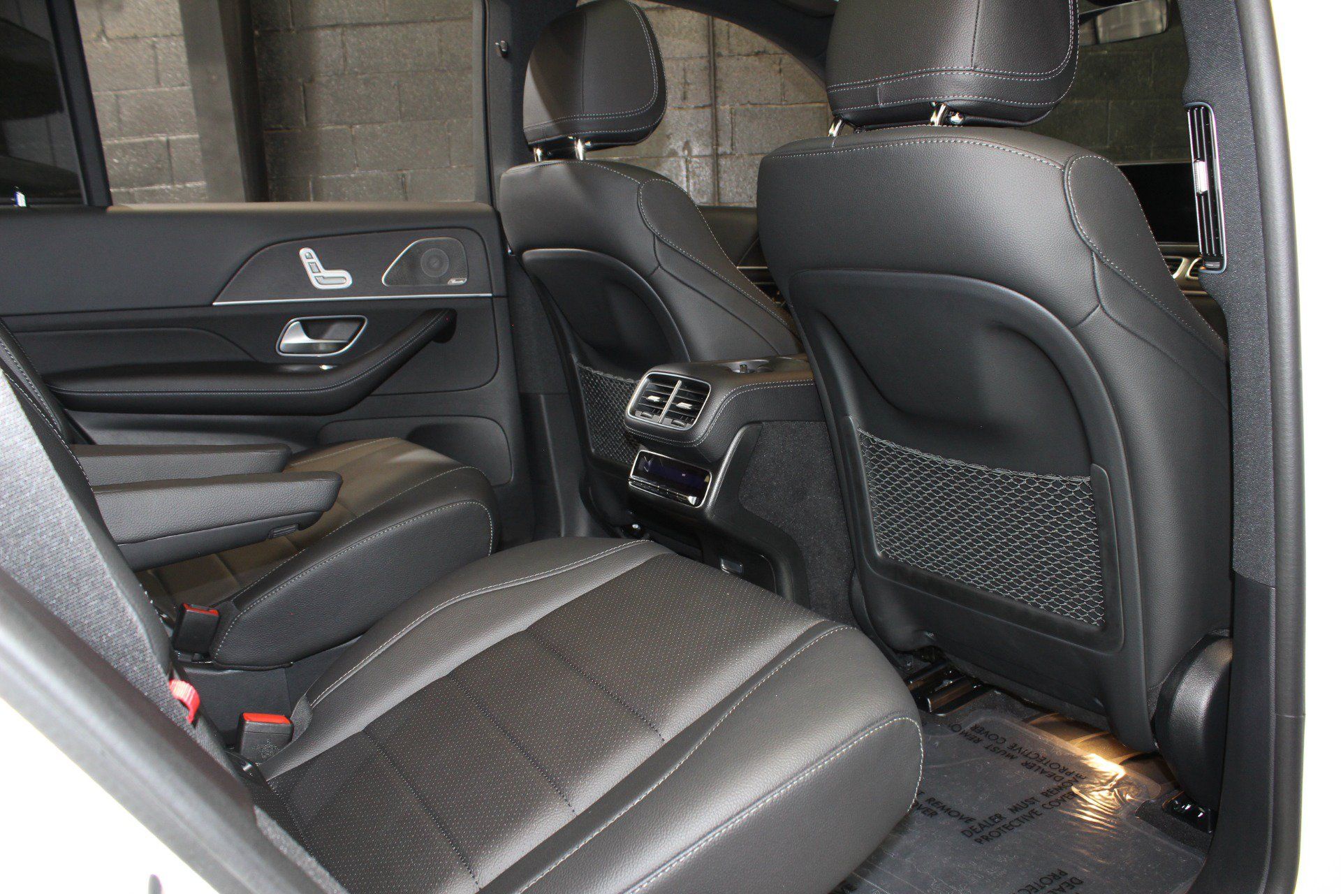 Used 2023 Mercedes-Benz GLS 450 4MATIC image 47