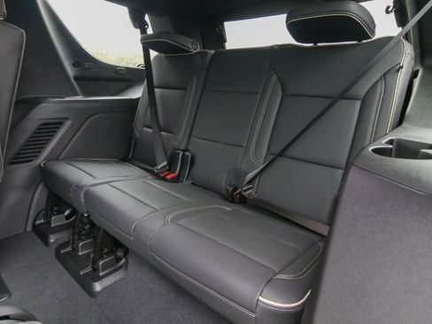 New 2026 GMC Yukon Elevation image 29