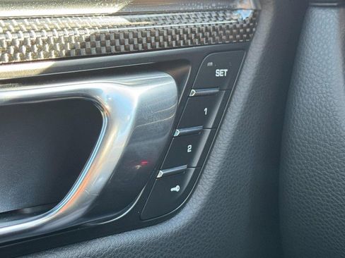 Used 2023 Porsche Macan S image 16