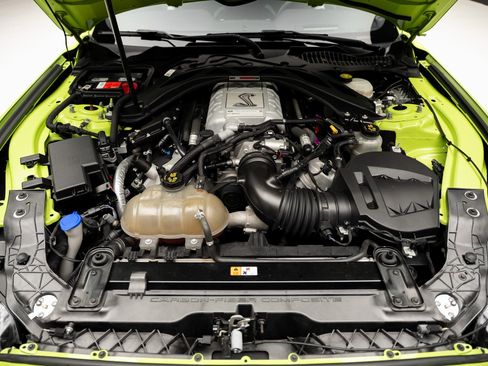 Used 2020 Ford Mustang Shelby GT500 w/ Technology Package image 72