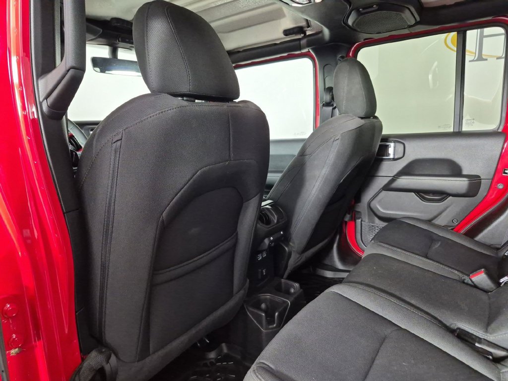 Used 2023 Jeep Gladiator Overland AWD/4WD image 30