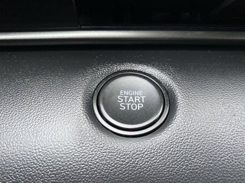 Certified 2025 Hyundai Elantra Sport w/ Cargo Package image 21