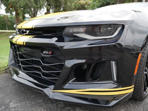 Used 2020 Chevrolet Camaro ZL1 RWD image 24