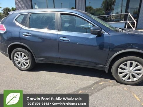 Used 2015 Nissan Rogue S AWD/4WD image 6