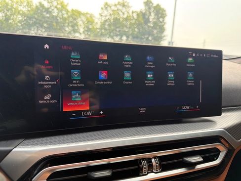 Used 2024 BMW M440i Coupe w/ Premium Package RWD image 28