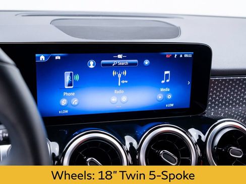Used 2026 Mercedes-Benz GLB 250 image 24