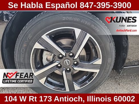 Used 2024 Nissan Sentra SV FWD image 22