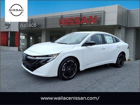 New 2026 Nissan Sentra SR image 1