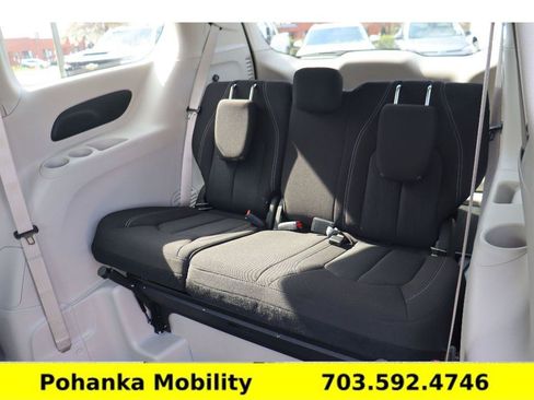 Used 2023 Chrysler Voyager LX FWD image 26