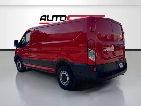 Used 2025 Ford Transit 150 Low Roof RWD image 5