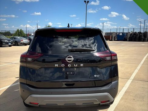Used 2023 Nissan Rogue SV FWD image 4