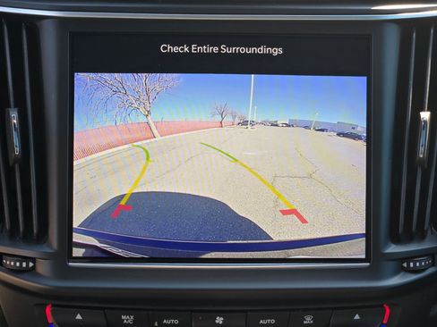 Used 2022 Maserati Levante GT image 15