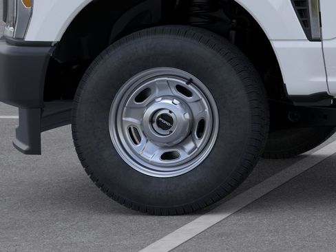 New 2026 Ford F250 XL AWD/4WD image 19
