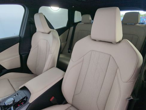 Used 2026 BMW X3 xDrive30 w/ Convenience Package image 22