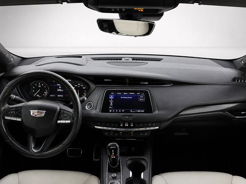 Used 2022 Cadillac XT4 Sport FWD image 19