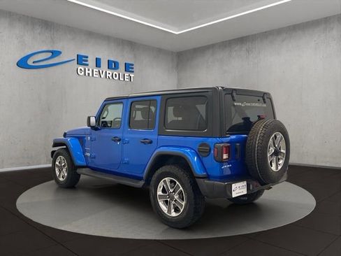Used 2023 Jeep Wrangler Sahara image 6