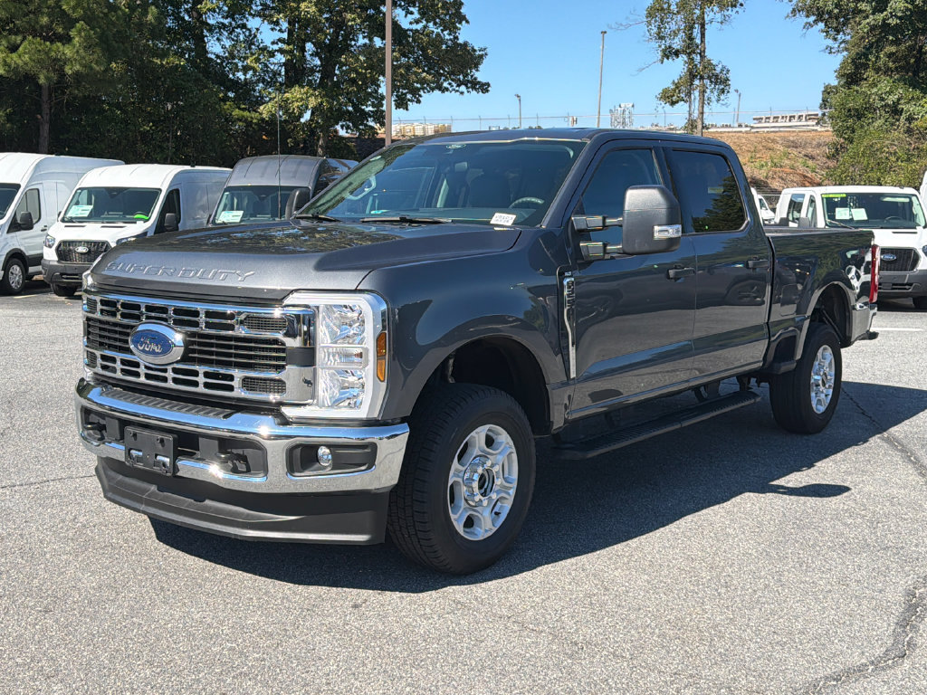 Used 2026 Ford F250 XLT AWD/4WD image 3