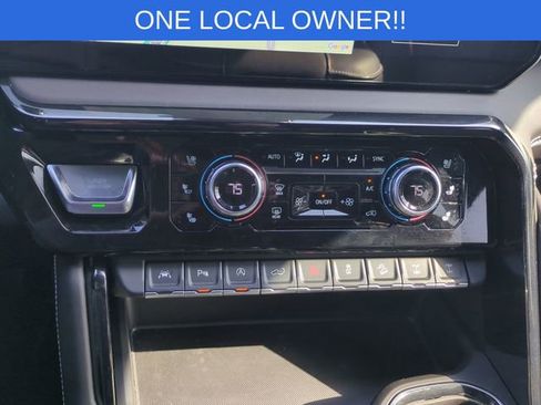 Used 2024 GMC Sierra 1500 AT4X image 18