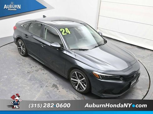 Used 2024 Honda Civic Touring image 16