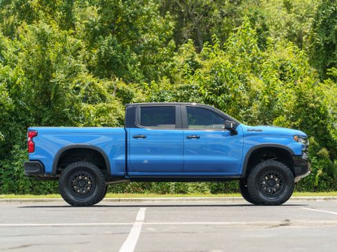 Used 2024 Chevrolet Silverado 1500 ZR2 w/ Technology Package AWD/4WD image 5