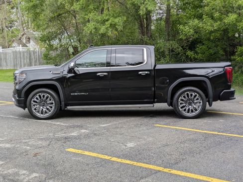 Certified 2023 GMC Sierra 1500 Denali Ultimate AWD/4WD image 4