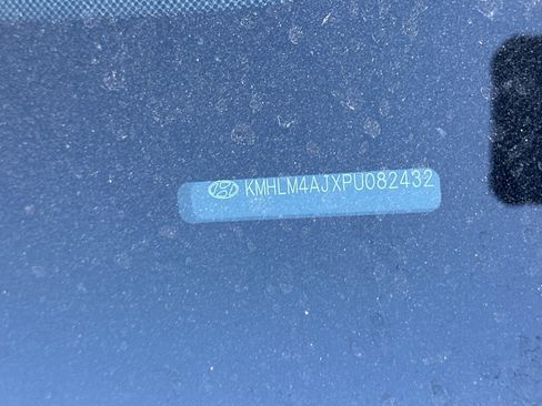 Used 2023 Hyundai Elantra Blue FWD image 3