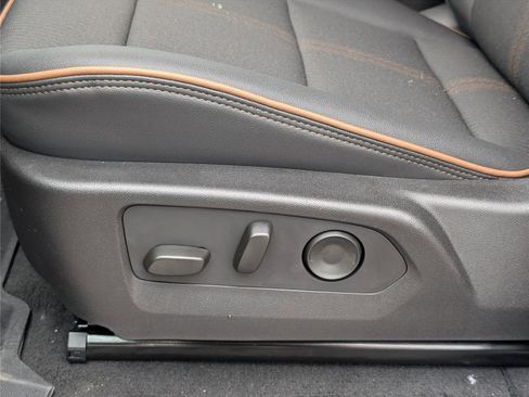 New 2026 GMC Canyon AT4 image 32