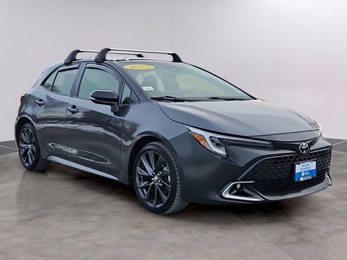 Used 2023 Toyota Corolla XSE image 29