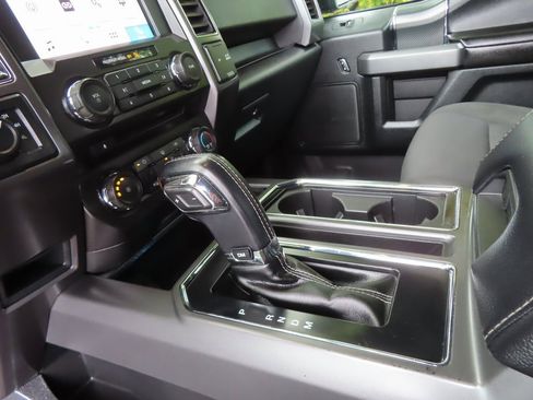 Used 2018 Ford F150 XLT w/ Equipment Group 302A Luxury image 19