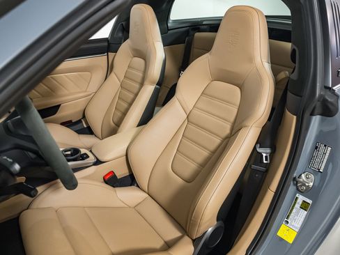 Used 2024 Porsche 911 Targa 4 GTS image 29