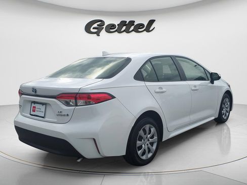 Used 2024 Toyota Corolla LE FWD image 5