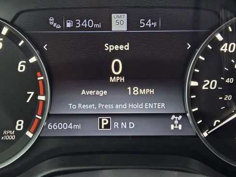 Used 2021 Nissan Titan Platinum Reserve w/ Moonroof Package image 15