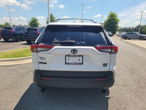 Used 2025 Toyota RAV4 XLE Premium w/ Weather Package AWD/4WD image 4