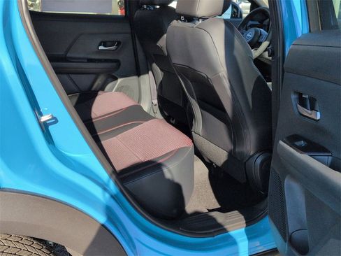 New 2026 Nissan Kicks SR w/ Cold Weather Package image 18