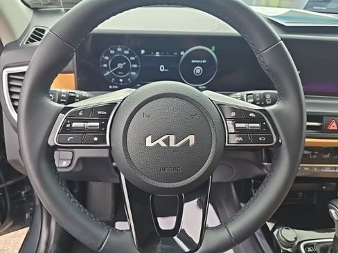 Certified 2024 Kia Seltos EX AWD/4WD image 11