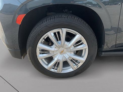 Used 2022 Chevrolet Tahoe High Country AWD/4WD image 15