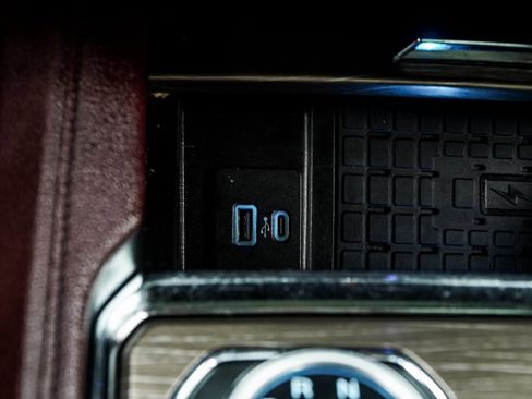 Used 2024 Ford Expedition Max Limited image 24