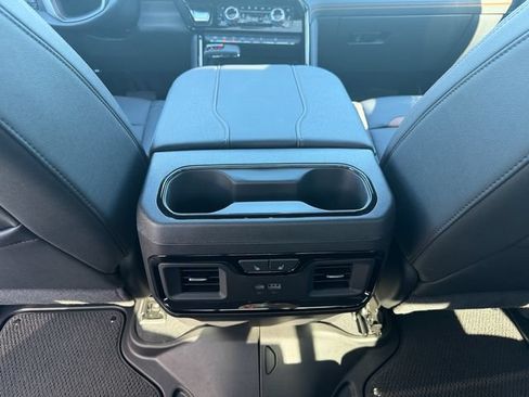 Used 2025 GMC Sierra 1500 AT4 w/ AT4 Premium Package AWD/4WD image 31