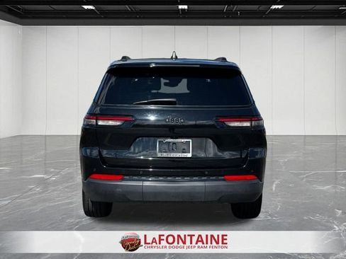 Used 2024 Jeep Grand Cherokee L Altitude AWD/4WD image 4