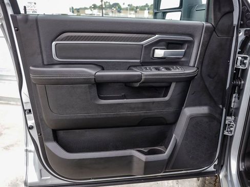 New 2026 RAM 3500 Big Horn AWD/4WD image 24