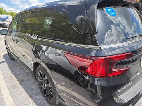Used 2025 Honda Odyssey Sport-L image 4