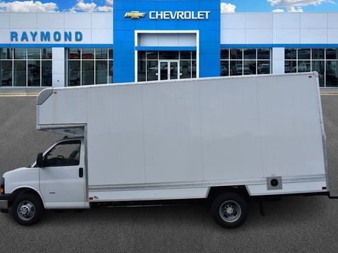 New 2025 Chevrolet Express 3500 w/ Power Convenience Package image 7