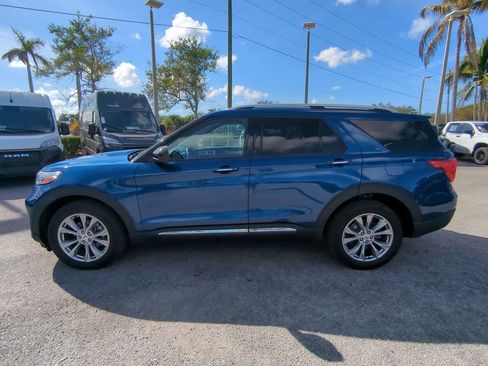 Used 2023 Ford Explorer Limited image 8