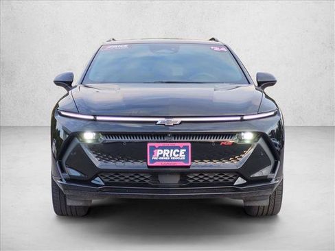 Used 2024 Chevrolet Equinox EV RS FWD image 2