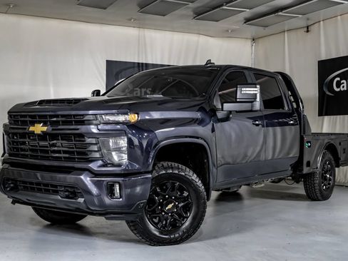 Used 2024 Chevrolet Silverado 2500 LT AWD/4WD image 4