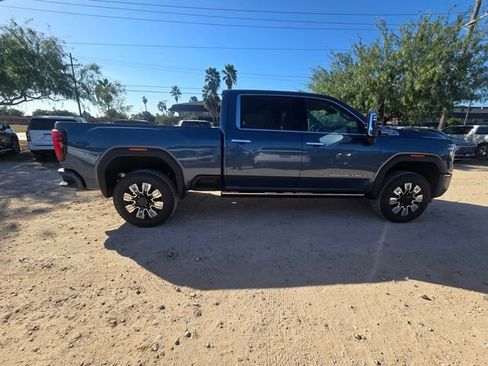 New 2026 GMC Sierra 2500 Denali w/ Denali Reserve Package AWD/4WD image 4