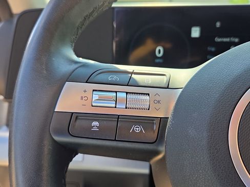 Used 2024 Hyundai Kona SEL w/ Convenience Package FWD image 24