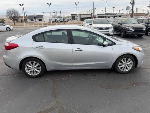 Used 2016 Kia Forte LX w/ LX Popular Plus Package FWD image 5