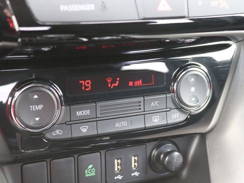 Used 2024 Mitsubishi Eclipse Cross LE image 22